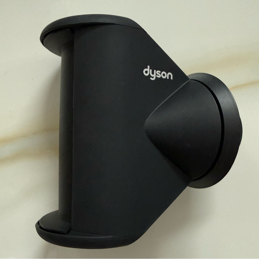 Dyson Black Flyaway Attachment